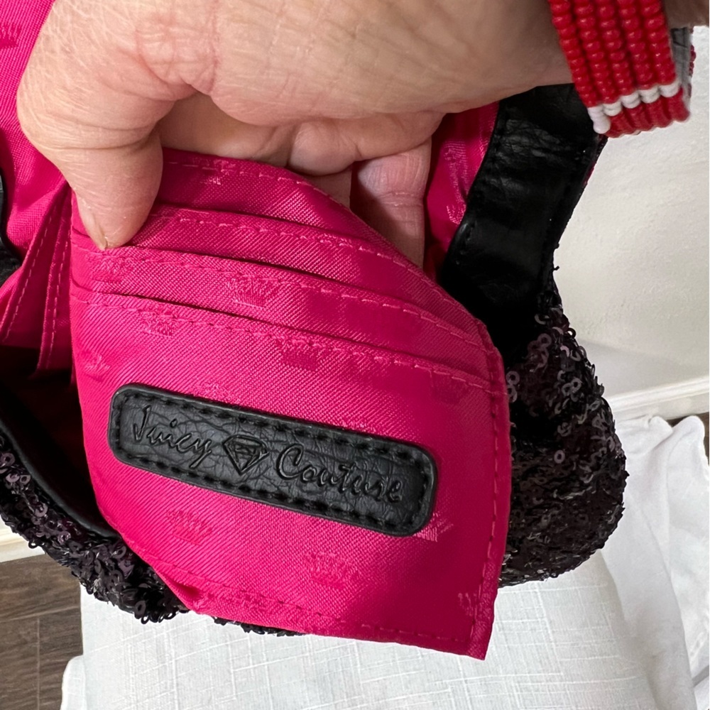 NWT Juicy Couture Traveler Wristlet, Grape - Picture 6 of 10